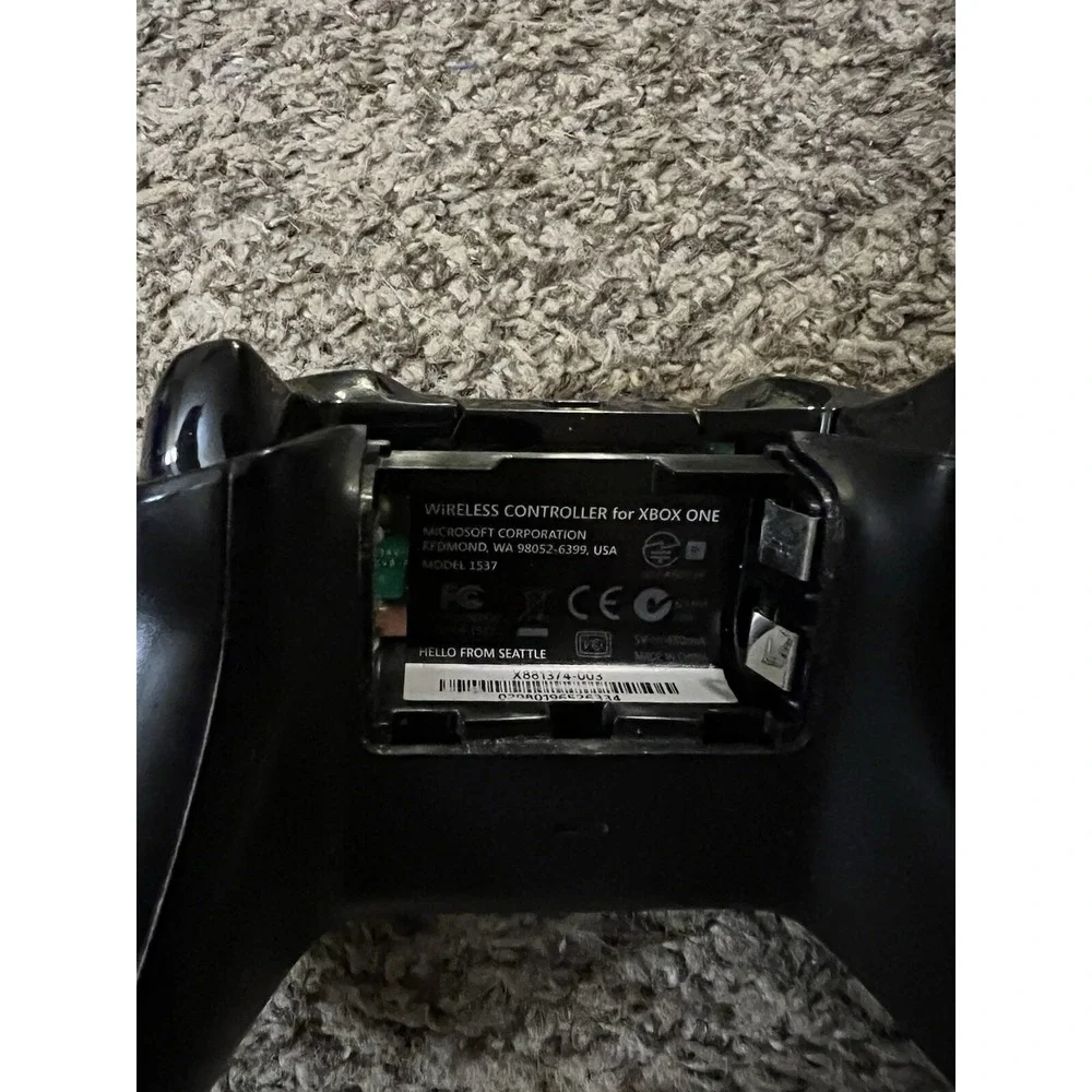 Microsoft Xbox One Wireless Controller Day One 2013 Edition Black‎ Model 1537